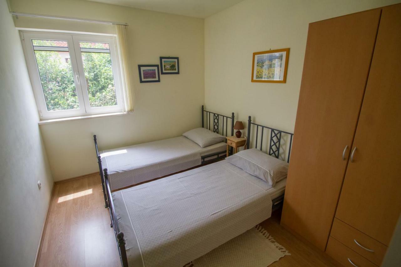 Apartments Ivana Ravni Zewnętrze zdjęcie